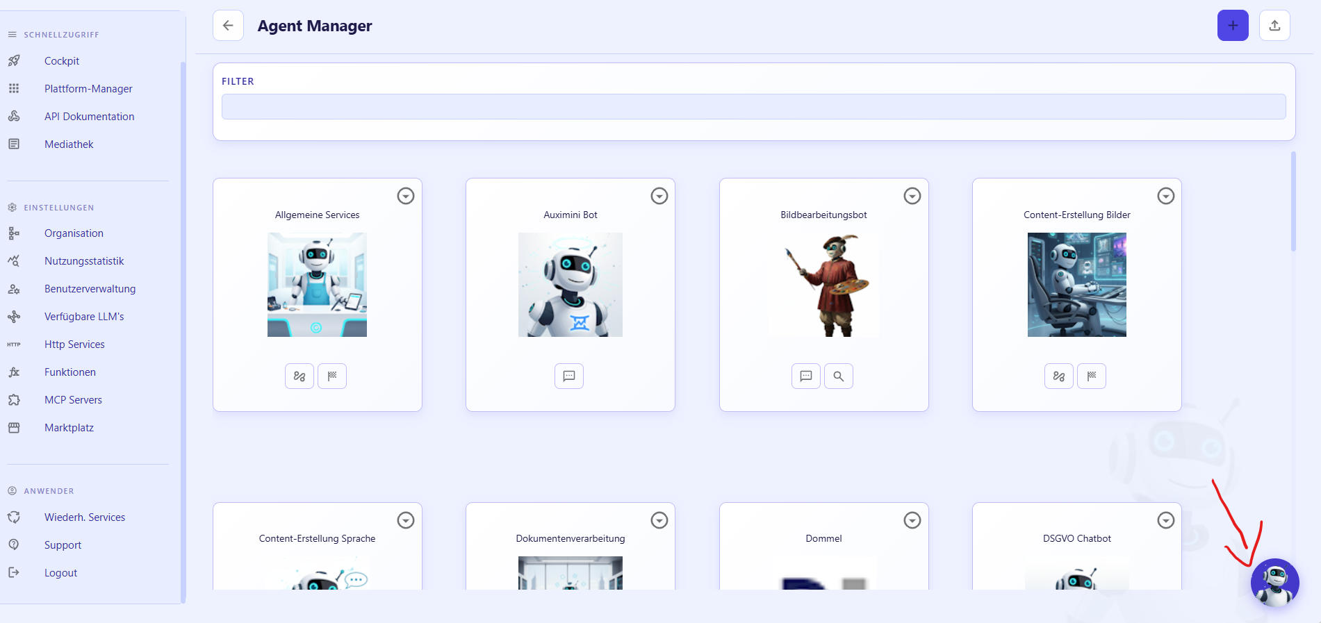 AuxData-Plattform (Agent Manager): unten rechts der schwebende Hilfe-Button, der den AuxData-Hilfsbot öffnet